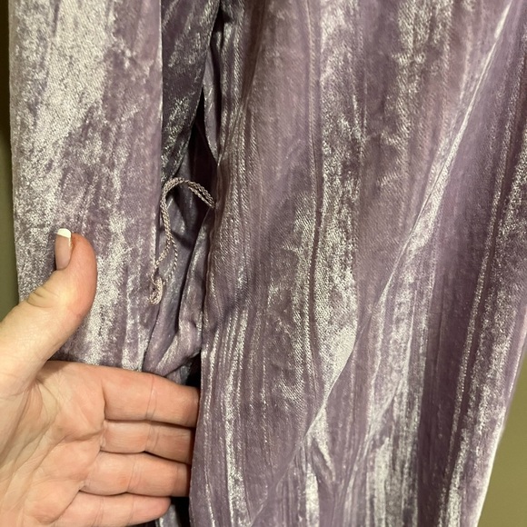 Collared Crinkle Velvet Lavender Shirt Dress (No Belt), size L - Picture 7 of 11